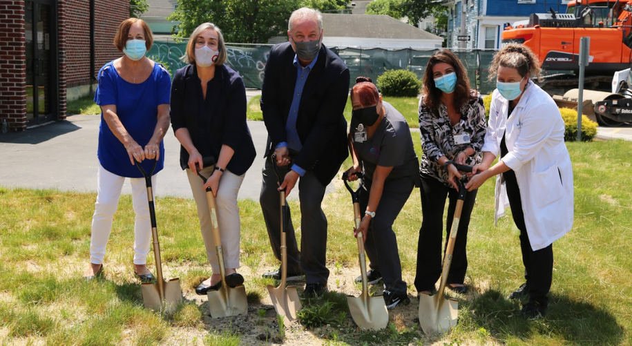 Groundbreaking held for Capitol Hill renovations (group photo)